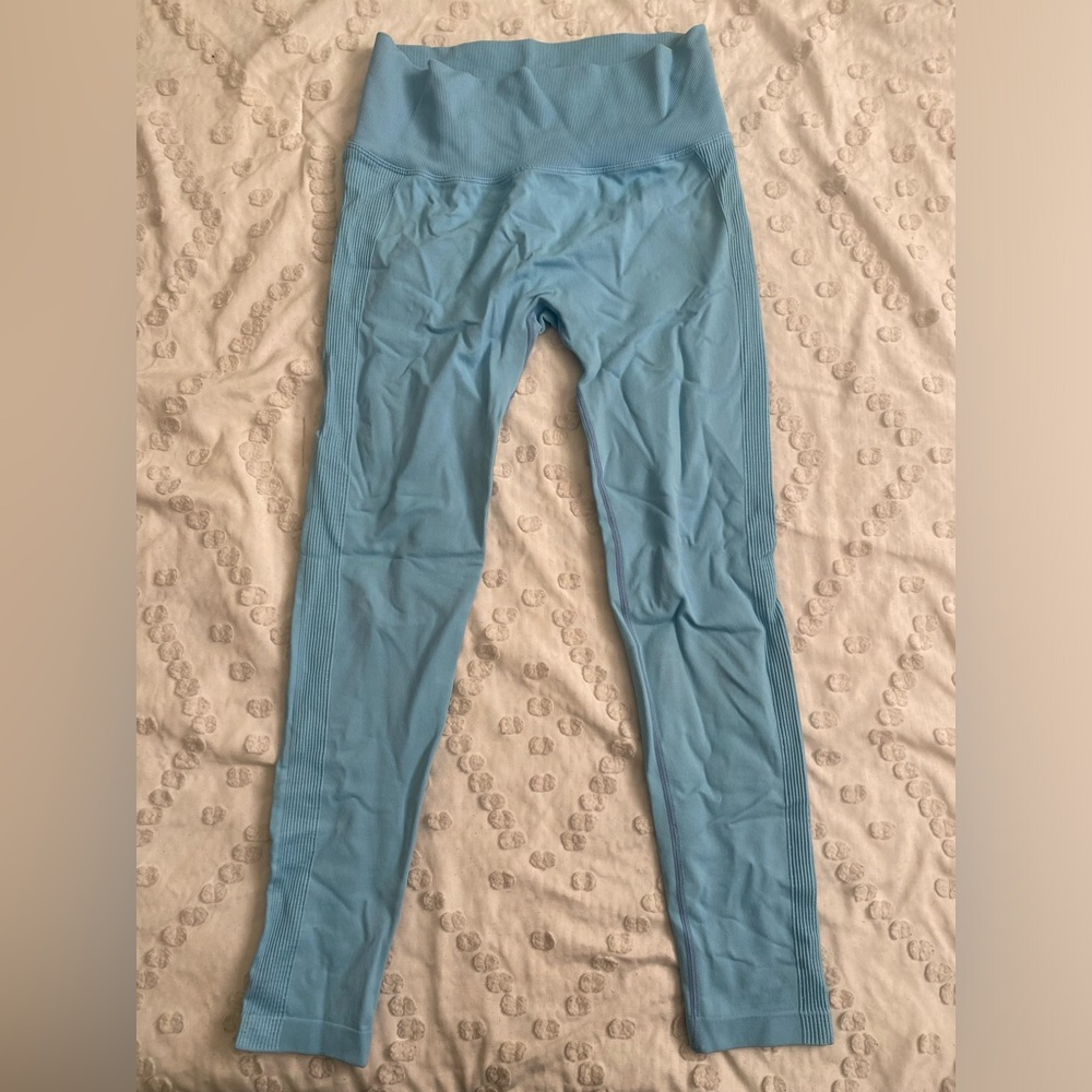 Blue butt scrunch leggings